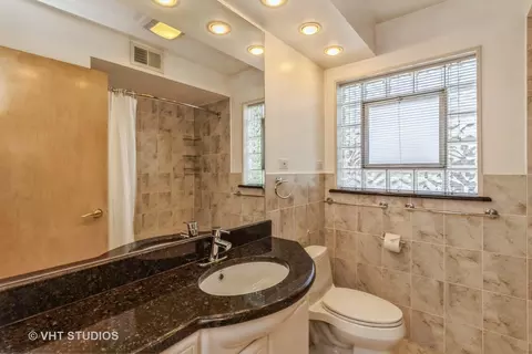 Bath - 1668 Maple St, Des Plaines, IL 60018 photo 2 of 3