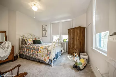 Bedroom - 809 Forest Ave #1S, Evanston, IL 60202 photo 2 of 2