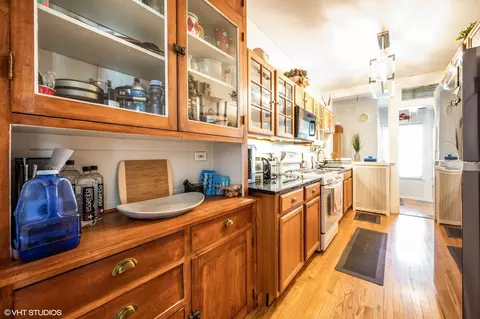 Kitchen - 809 Forest Ave #1S, Evanston, IL 60202 photo 1 of 2