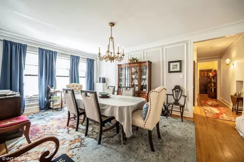 Dining - 809 Forest Ave #1S, Evanston, IL 60202 photo 2 of 2