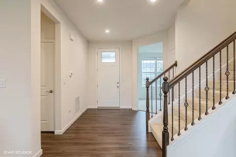 Entry Way - 520 Alpine Dr, Algonquin, IL 60102 photo 1 of 1