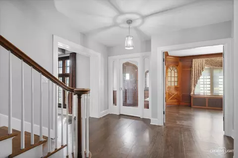 Entry Way - 309 Wing Park Blvd, Elgin, IL 60123 photo 1 of 3