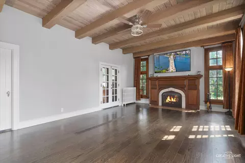 Living - 309 Wing Park Blvd, Elgin, IL 60123 photo 1 of 2