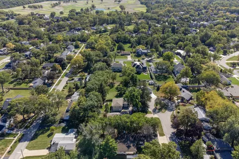 1007 Crest St, Wheaton, IL 60189 photo 38