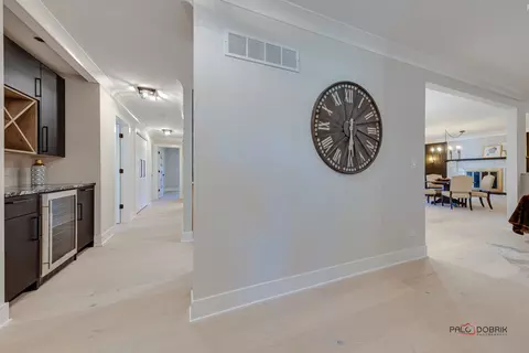 1007 Crest St, Wheaton, IL 60189 photo 6