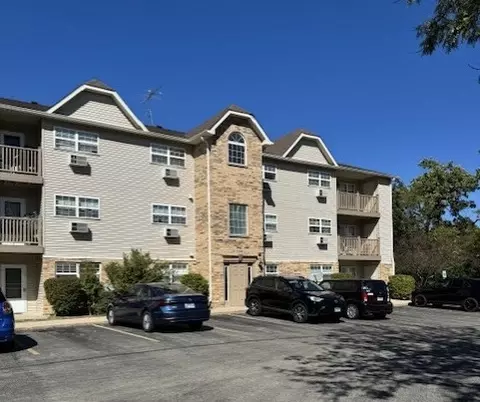 1580 W Sand Bar Ct #2C, Round Lake, IL 60073