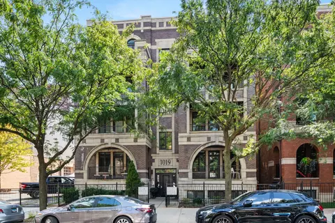 1019 W Monroe St #3W, Chicago, IL 60607