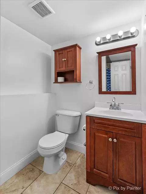 Bath - 2614 Jonathan Rd, Mchenry, IL 60050 photo 2 of 2