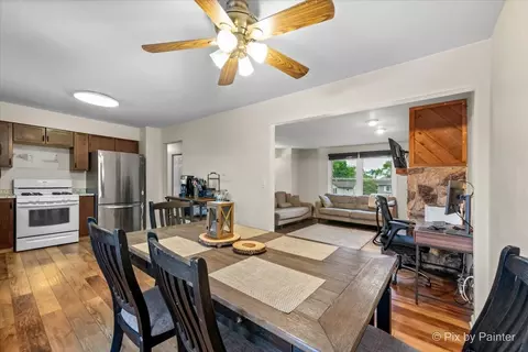Dining - 2614 Jonathan Rd, Mchenry, IL 60050 photo 2 of 2
