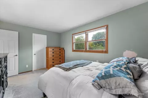 Bedroom - 2614 Jonathan Rd, Mchenry, IL 60050 photo 1 of 4
