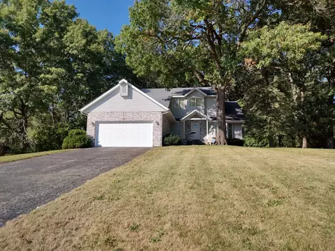 123 Valhalla Dr NE, Poplar Grove, IL 61065