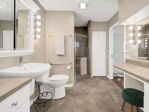 612 Wakeman Ave, Wheaton, IL 60187 photo 14