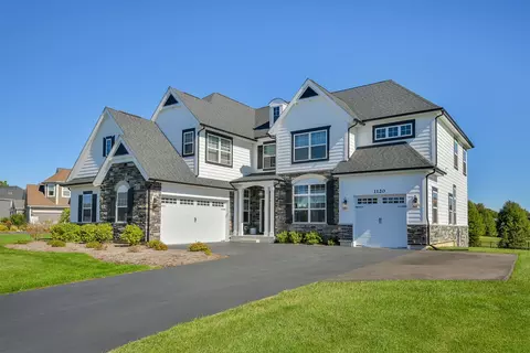 1120 Hilldale Ln, Saint Charles, IL 60175
