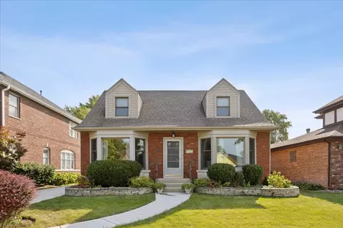 903 S Clifton Ave, Park Ridge, IL 60068