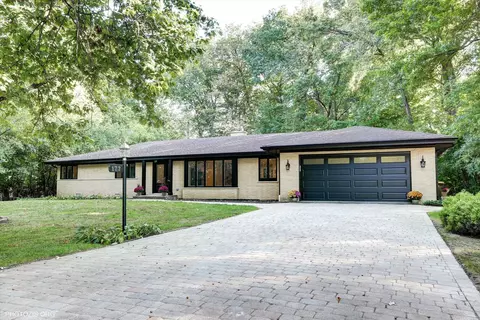 177 E Forest Ln, Palatine, IL 60067