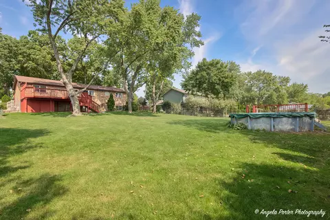 Exterior - 805 Porten Rd, Mchenry, IL 60051 photo 8 of 8