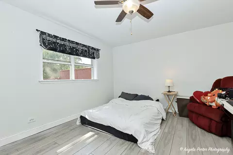 Bedroom - 805 Porten Rd, Mchenry, IL 60051 photo 4 of 5