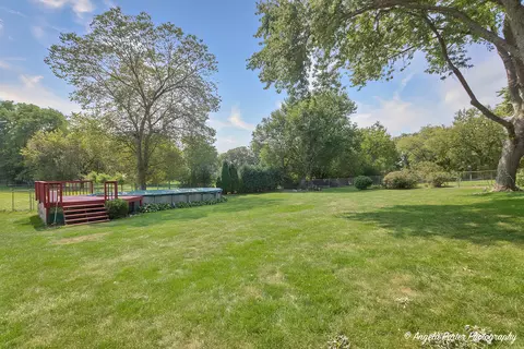 Exterior - 805 Porten Rd, Mchenry, IL 60051 photo 7 of 8