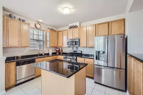 Kitchen - 320 Laurel Ave, Des Plaines, IL 60016 photo 1 of 3