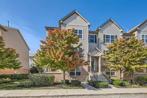 Exterior - 320 Laurel Ave, Des Plaines, IL 60016 photo 2 of 7