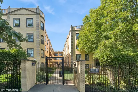 2538 N Kedzie Blvd #205, Chicago, IL 60647