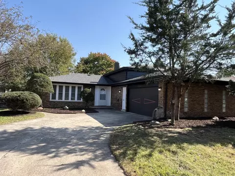 17241 Langley Ave, South Holland, IL 60473