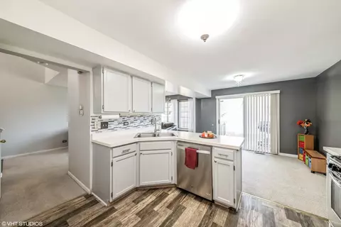371 Snow Drift Ct, Bartlett, IL 60103 photo 11