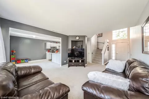 371 Snow Drift Ct, Bartlett, IL 60103 photo 3