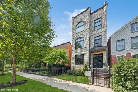 1422 N Hoyne St #1, Chicago, IL 60622