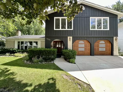 7335 Princeton Circle Dr, Hanover Park, IL 60133