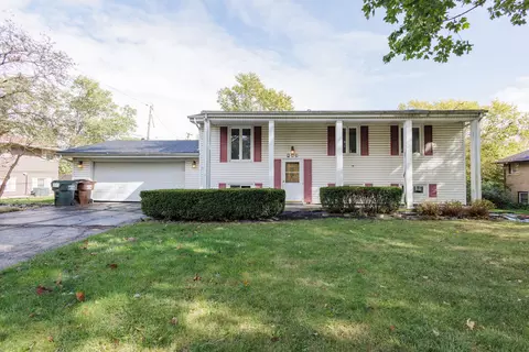 837 N Vaughn Dr, Kankakee, IL 60901