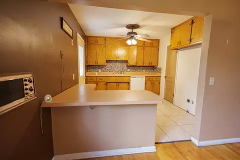 837 N Vaughn Dr, Kankakee, IL 60901 photo 7