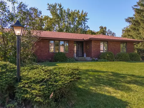 Exterior - 19137 Briar Dr, Bloomington, IL 61705 photo 4 of 12