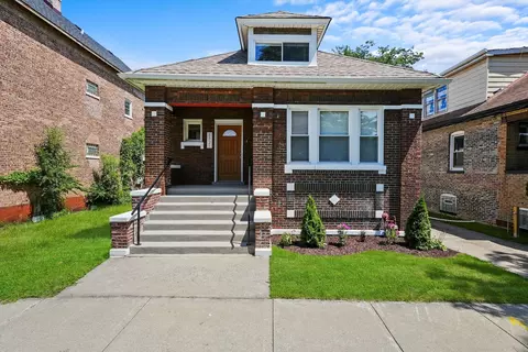 8321 S Saginaw Ave, Chicago, IL 60617