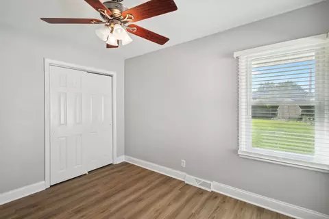 1037 E 7th St, Lockport, IL 60441 photo 11