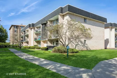 10364 Parkside Ave #3C, Oak Lawn, IL 60453