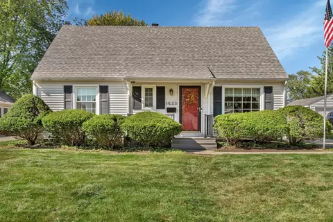 1622 Stratford Ct, Joliet, IL 60435