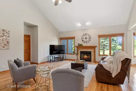 2411 Brookridge Dr, Plainfield, IL 60586 photo 10