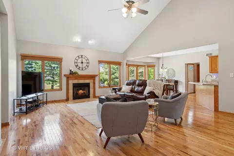 2411 Brookridge Dr, Plainfield, IL 60586 photo 9