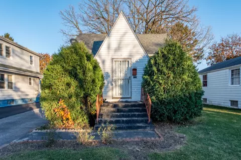 1201 Yeoman St, Waukegan, IL 60085