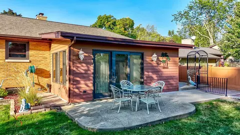 Exterior - 405 Hillside Ave, Ottawa, IL 61350 photo 5 of 5
