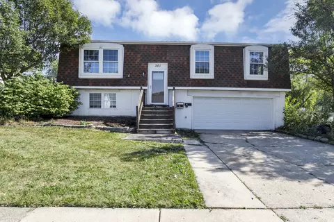 301 Hise Ct, Streamwood, IL 60107