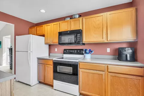 2402 Windward Blvd #210, Champaign, IL 61821 photo 8