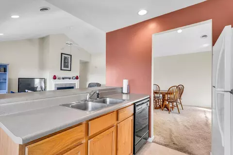 2402 Windward Blvd #210, Champaign, IL 61821 photo 7