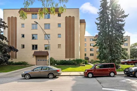 6433 W Belle Plaine Ave #505, Chicago, IL 60634