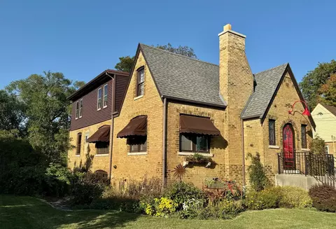 768 E Thacker St, Des Plaines, IL 60016