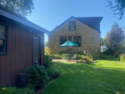 768 E Thacker St, Des Plaines, IL 60016 photo 14