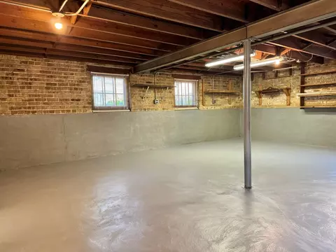 768 E Thacker St, Des Plaines, IL 60016 photo 22