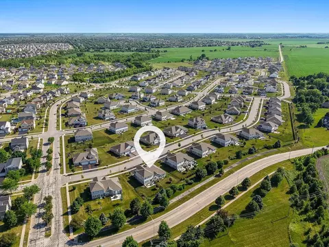 View/Area - 25556 W Springview Dr, Plainfield, IL 60586 photo 5 of 9
