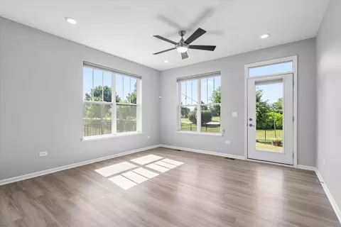 Living - 25556 W Springview Dr, Plainfield, IL 60586 photo 2 of 2